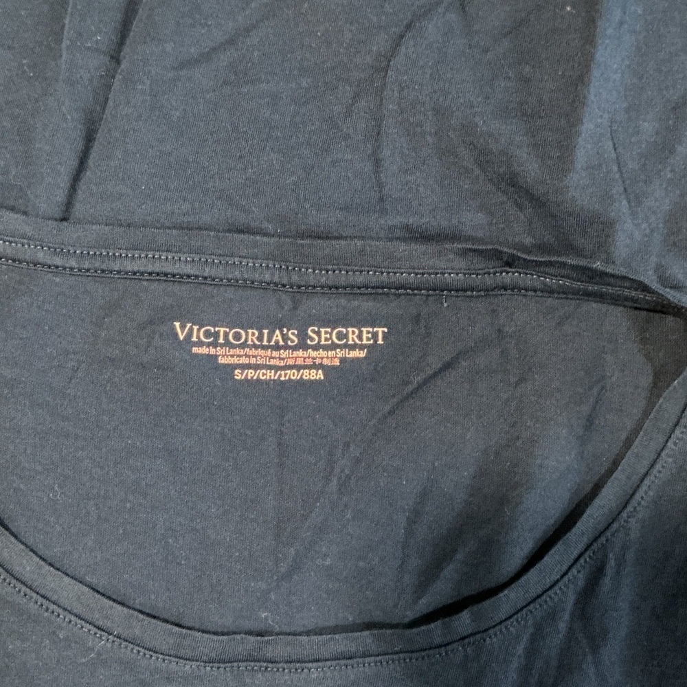 Victoria's Secret Dark Blue Short Sleeve Tee - Picture 4 of 5